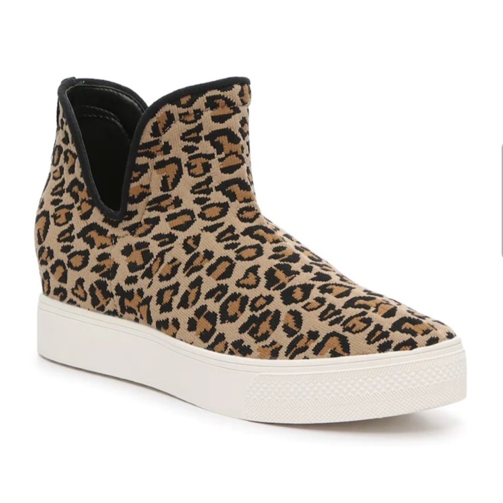 Steve Madden Leopard High-Top Sneaker, size 9, NWT